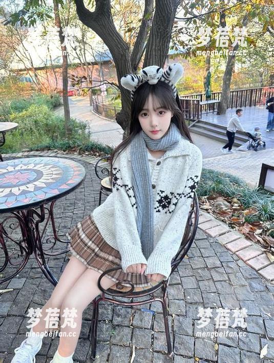 最新原图：Tiny Asa蕾丝演绎时尚之美，仿佛置身仙境的写真作品